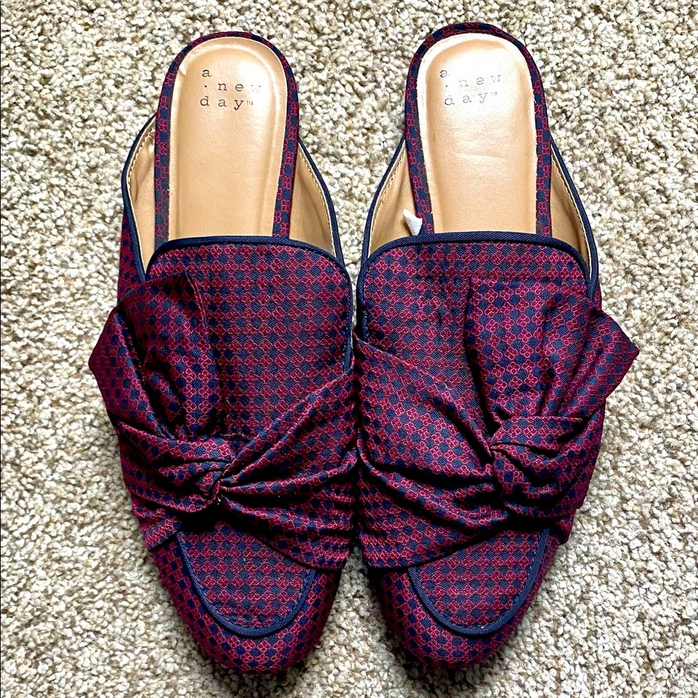 Target Navy Blue/Maroon Mules - Picture 2 of 6